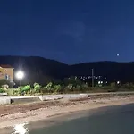 Tilde On The Beach, Apts - Kefalonia * סאמי